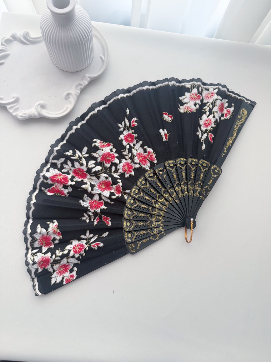 بادبزن های مشکی پارچه ای